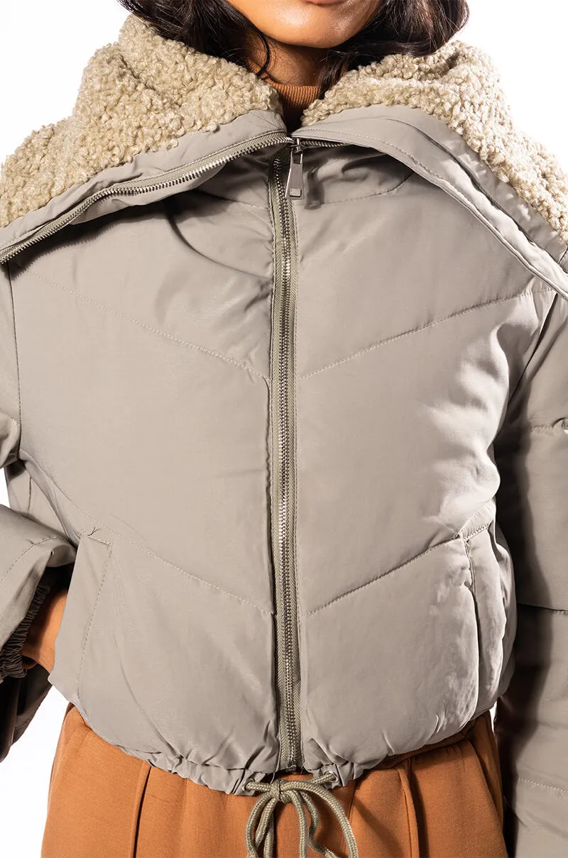 AMANDA CROP PUFFER WITH SHERPA COLLAR