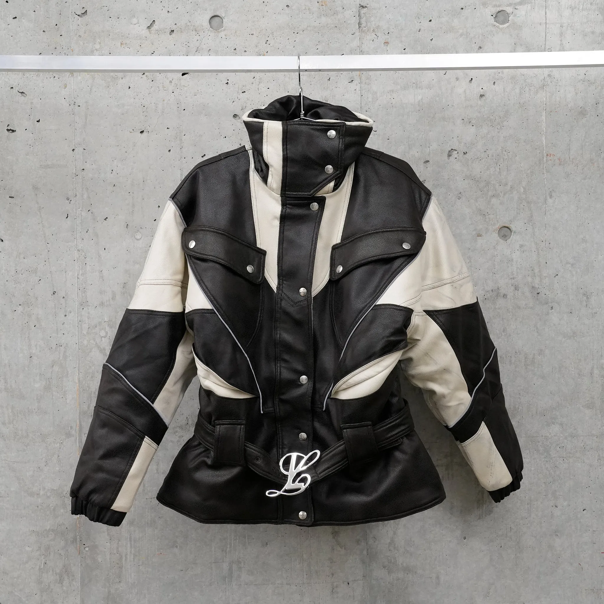 BELTED TECH PUFFER / BROWN