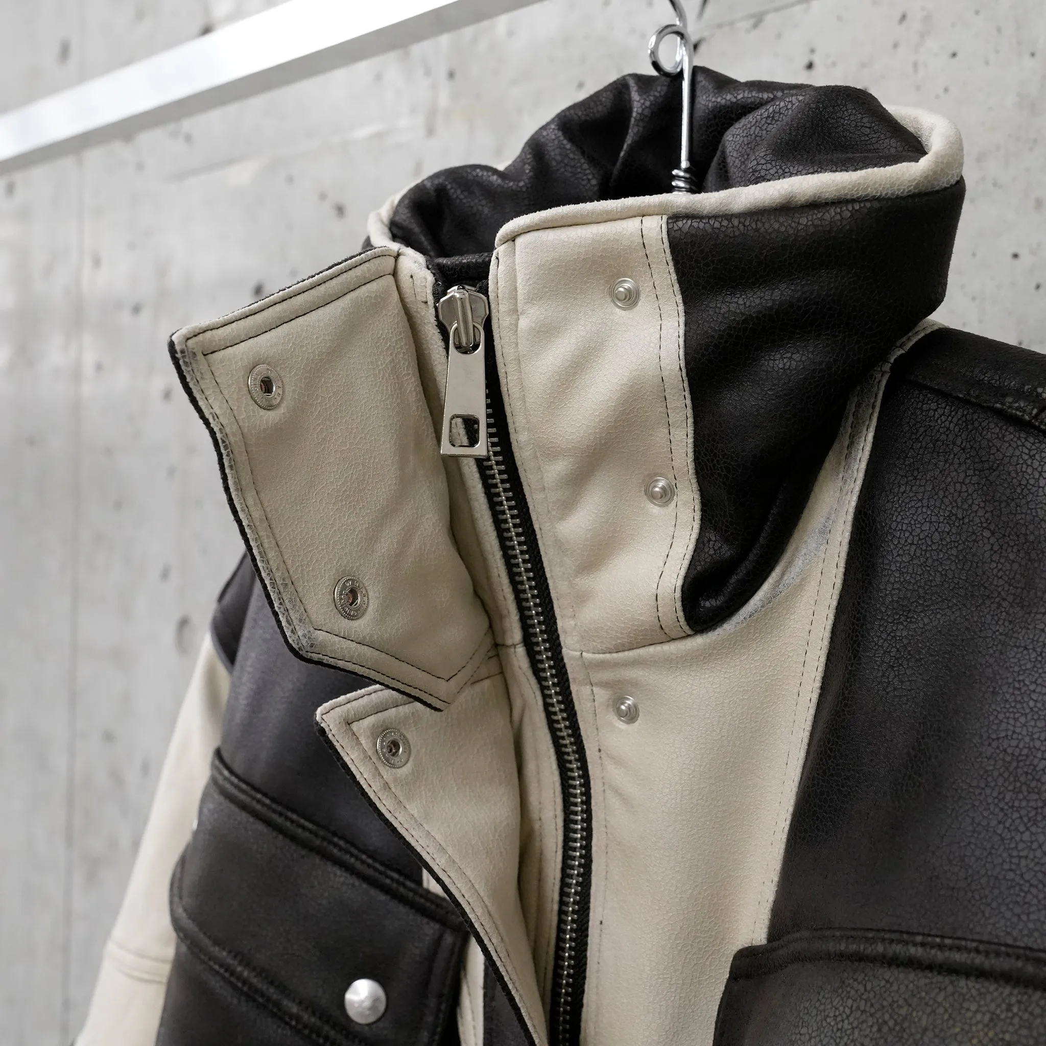 BELTED TECH PUFFER / BROWN