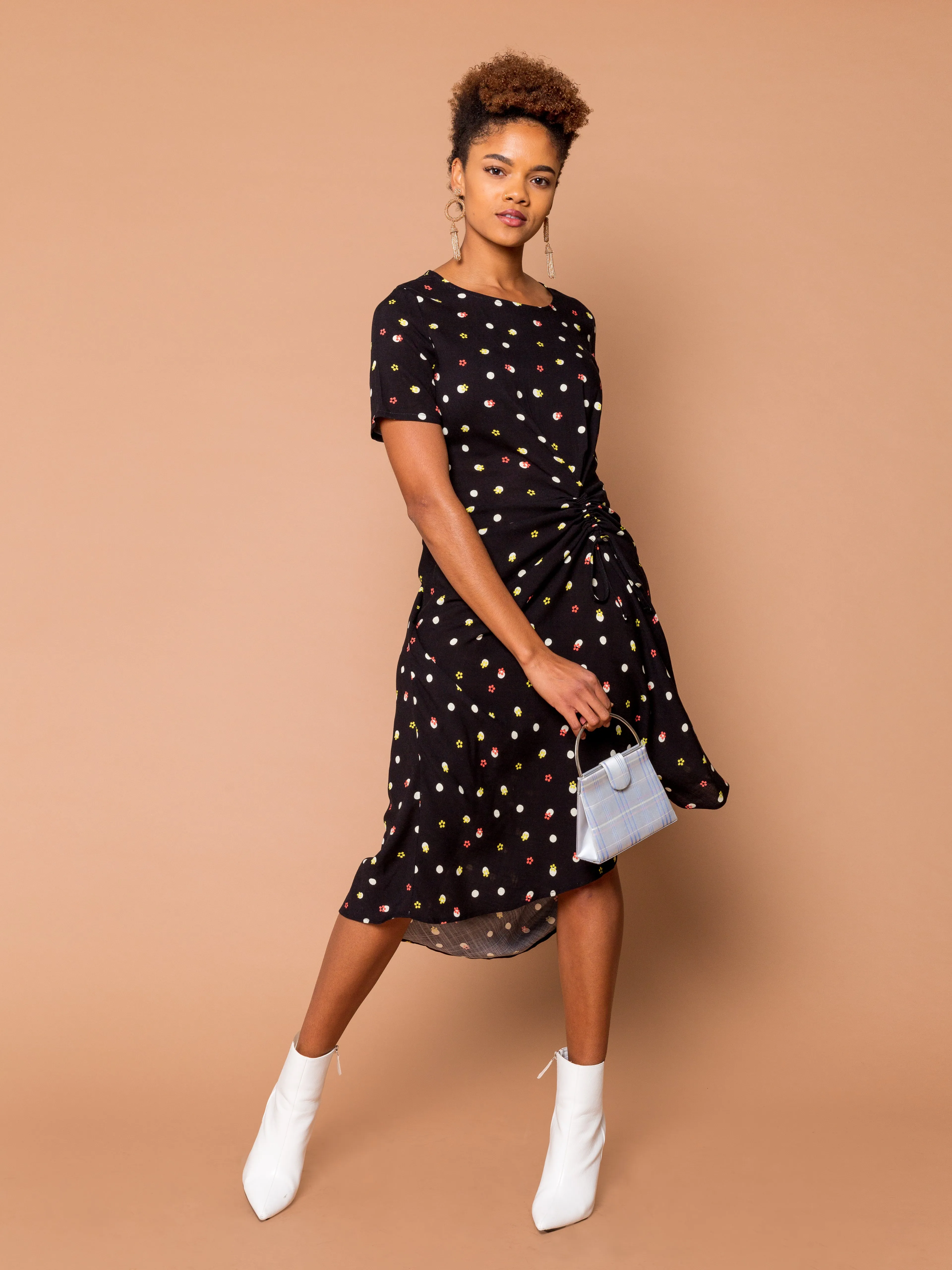 THE EVERYDAY RUCHED DRESS - Delia Dot